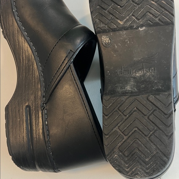 Dansko - 41, Black Leather Slip-On Clogs, comfort shoes - Picture 6 of 8